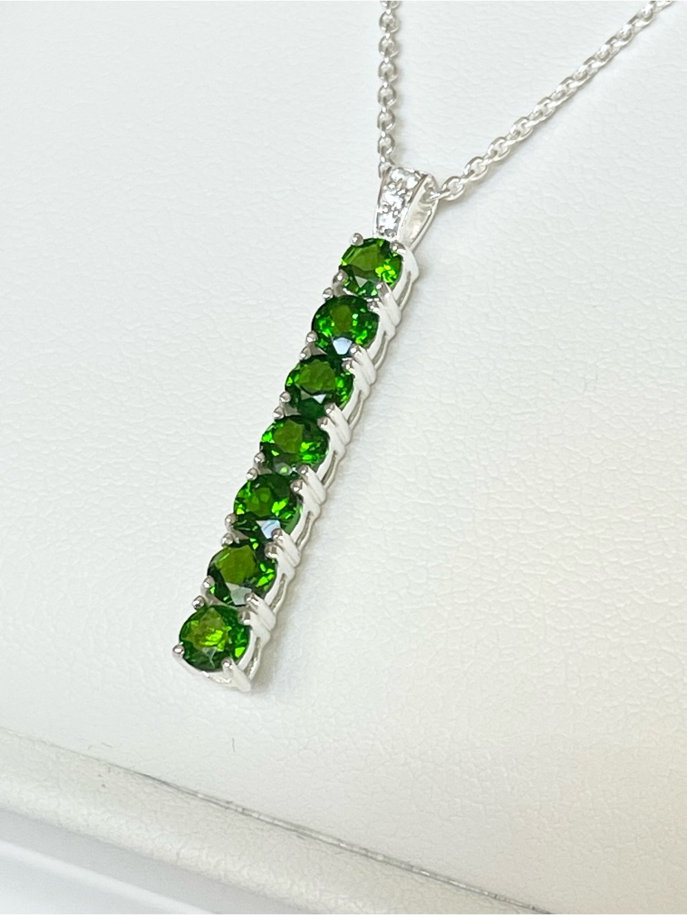 925 Sterling silver Natural chrome Diopside necklace with chain Sheer elegance!